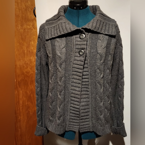 2 Sweater/Cardigans; 1 cream and 1 gray, both size small - Picture 6 of 10